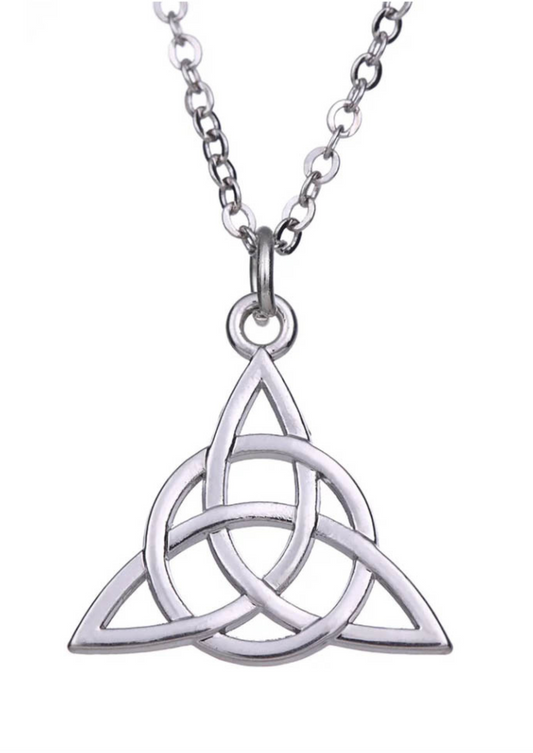CELTIC KNOT NECKLACE