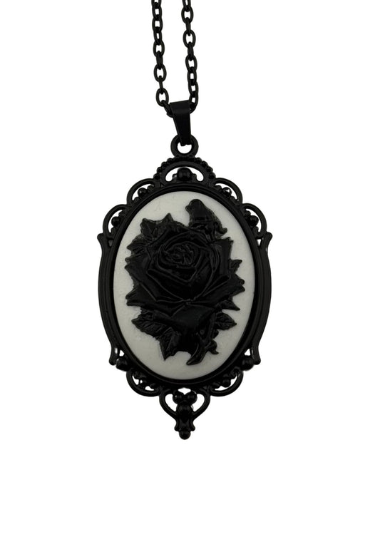 GOTHIC ROSE WHITE - NECKLACE